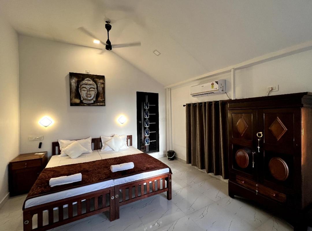 Marari Blue Whale Beach House Alappuzha Luaran gambar
