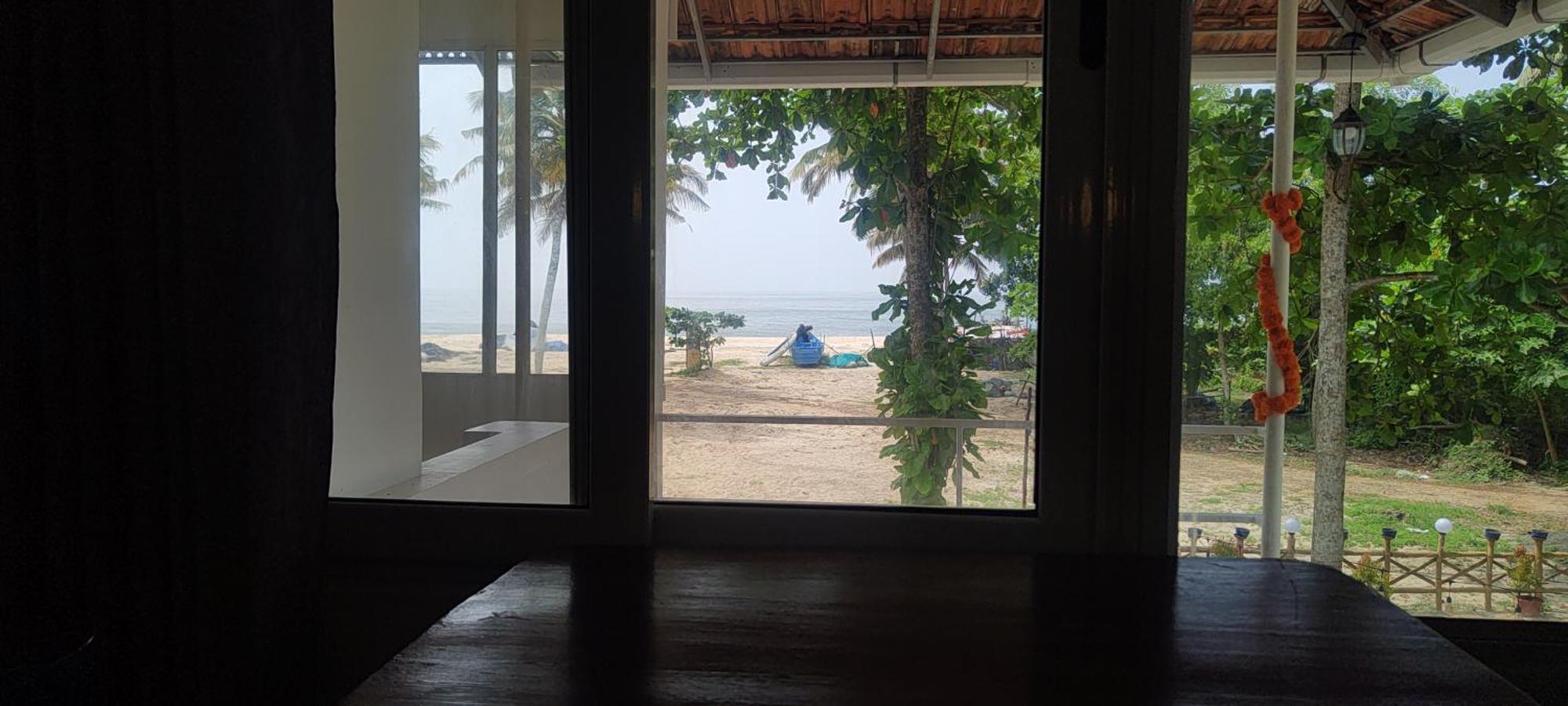 Marari Blue Whale Beach House Alappuzha Luaran gambar
