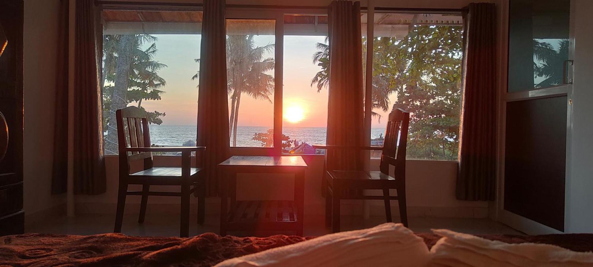 Marari Blue Whale Beach House Alappuzha Luaran gambar