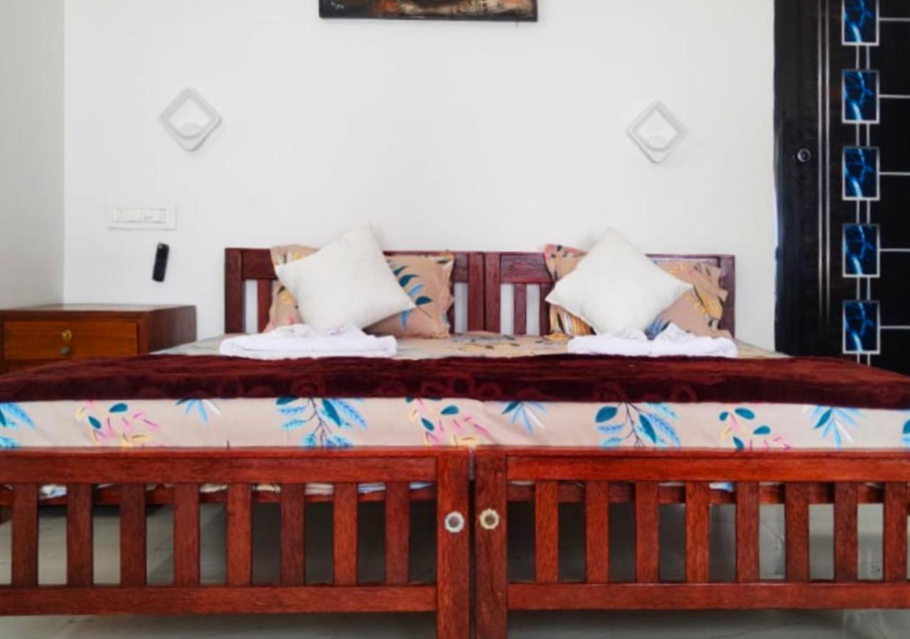 Marari Blue Whale Beach House Alappuzha Luaran gambar