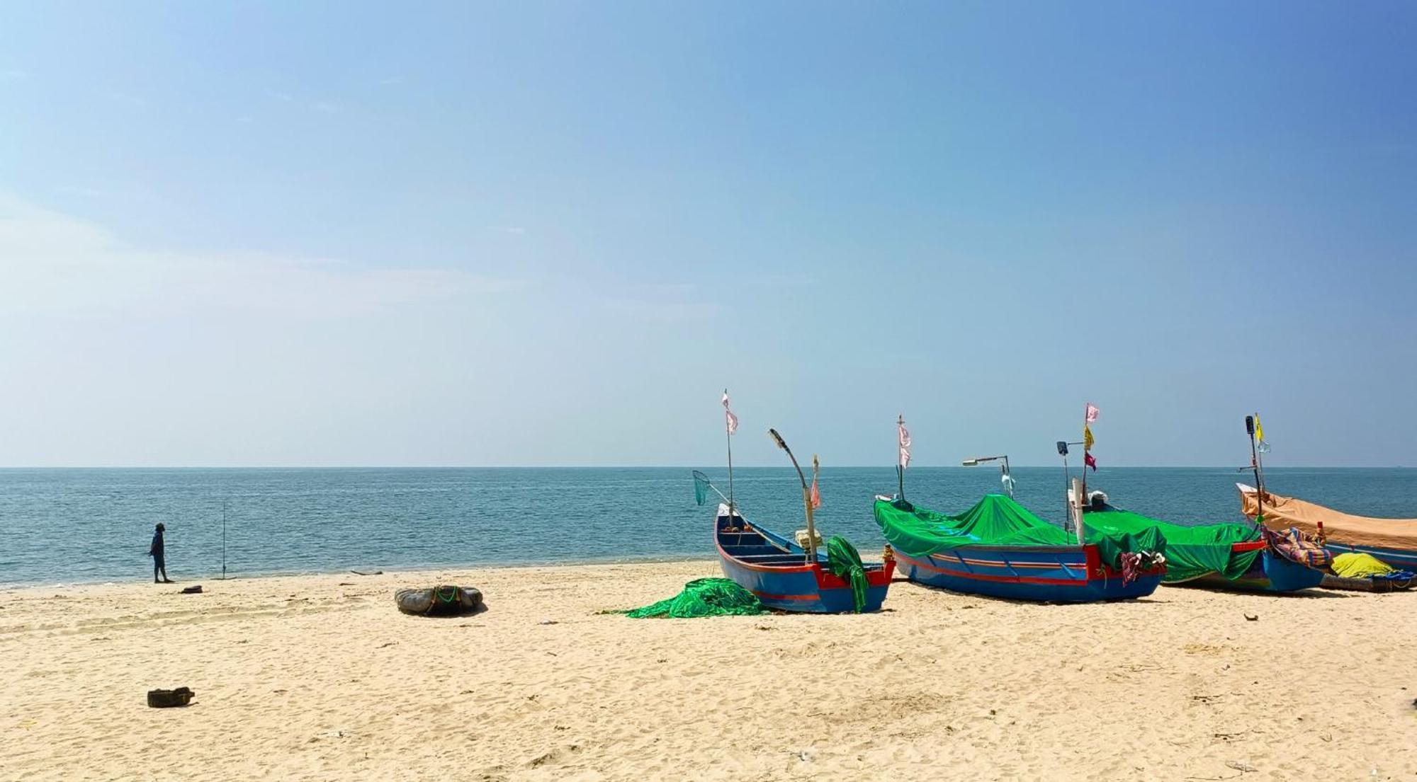 Marari Blue Whale Beach House Alappuzha Luaran gambar